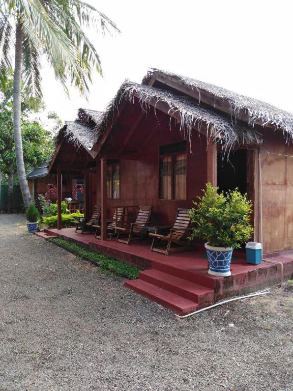 Blue Ocean Cabana Hotel Trincomalee Buitenkant foto