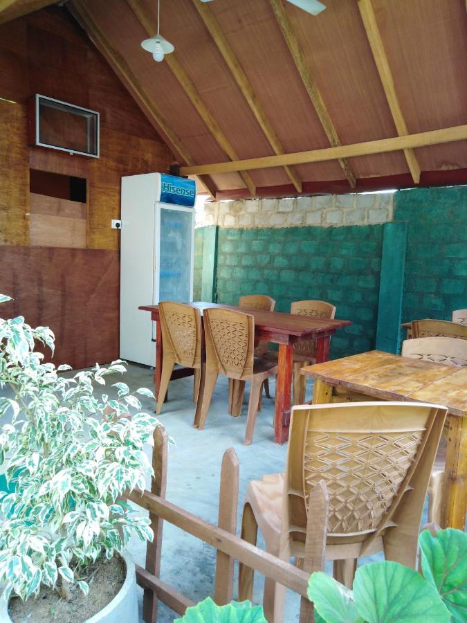 Blue Ocean Cabana Hotel Trincomalee Buitenkant foto